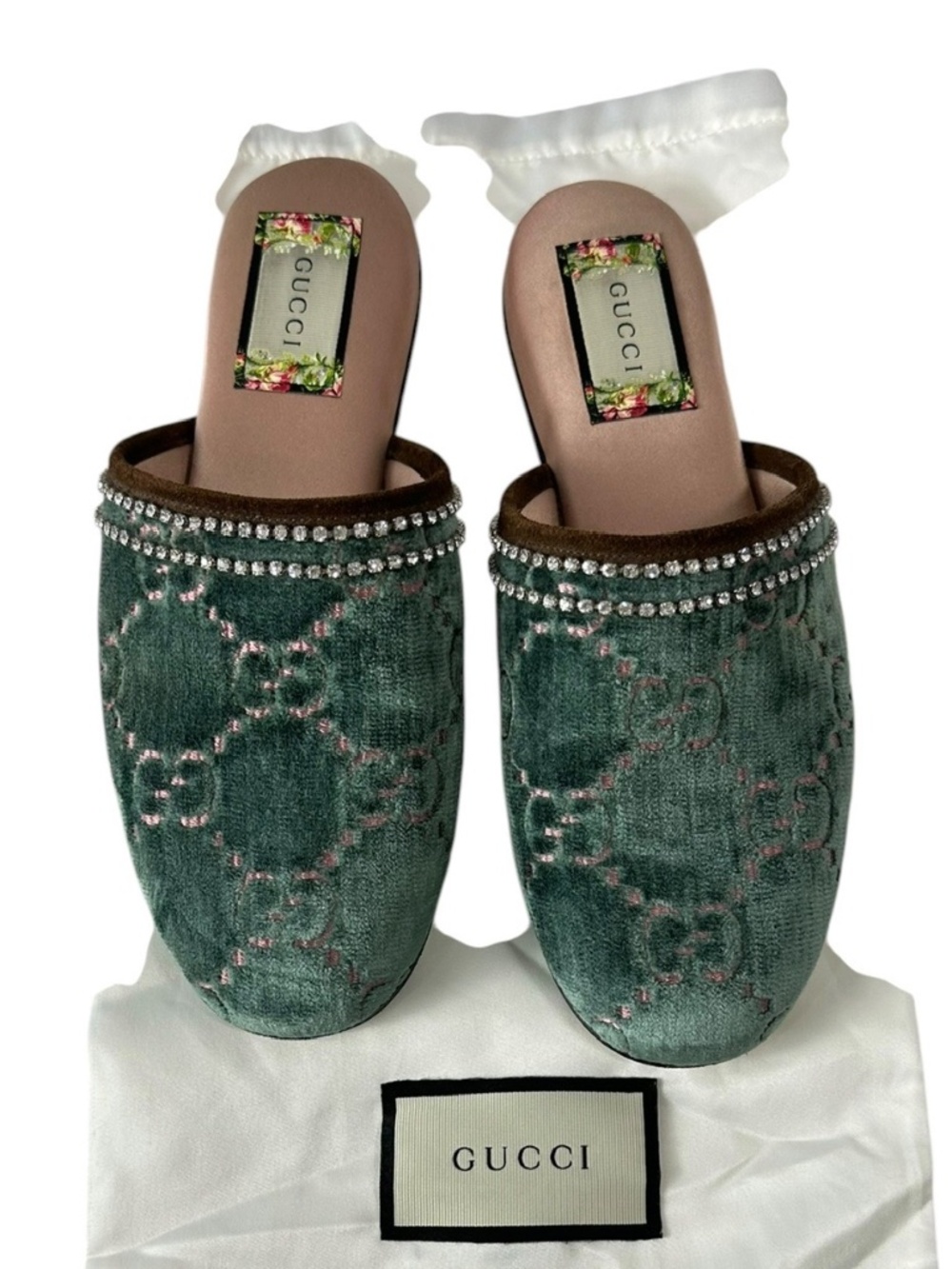 GUCCI Green Signature GG Velvet Crystal Embellished Mules Size 37 7 Slippers
